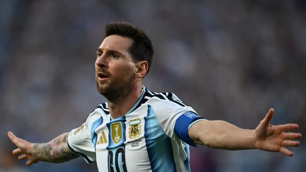 PELATIH ARGENTINA MENEKAN SQUAD ARGENTINA TETAP KOMPAK UNTUK DUKUNG LIONEL MESSI 